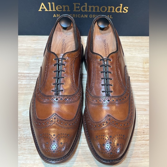 Allen Edmonds Men\'s Mcallister Wingtip Oxford Walnut Leather Sz 9.5D w Box ?? main image 12